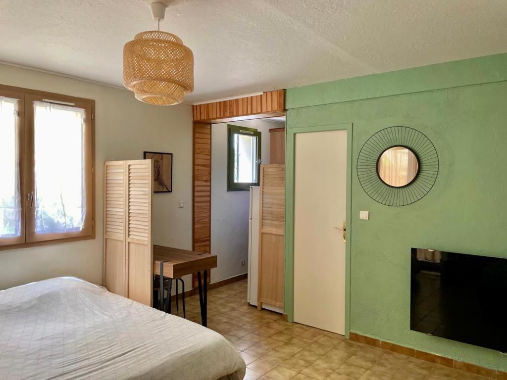 Studio - Greoux Les Bains Екстериор снимка