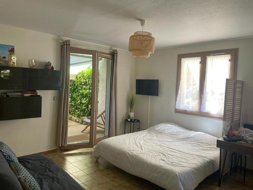 Studio - Greoux Les Bains Екстериор снимка
